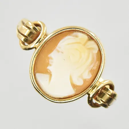 Ring med Camé, stl 17½, bredd 2-13 mm, 18K. Vikt: 3,4 g