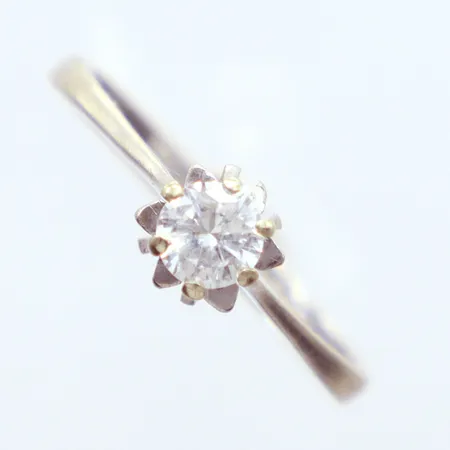 Ring vitguld, diamant 0,22ct, TC/SI, Ø17¾, 18k  Vikt: 2,2 g
