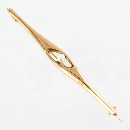 Brosch med pärla, 49x5mm, 18K Vikt: 1,8 g
