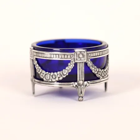 Saltkar med glasinlägg, Ø50mm, 1966, höjd ca 32mm, silver Vikt: 13,6 g