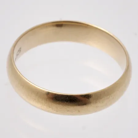 Defekt guld, 14K, vikt 4,83g.