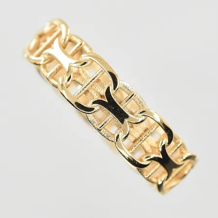 Ring X-länk, stl 17¾, bredd 5 mm, delvis matterad yta, 18K. Vikt: 2,5 g