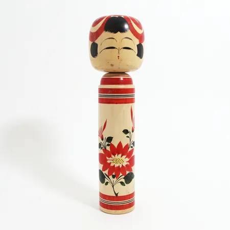 Figurin Kokeshi Japan, 35cm, trä, etikettmärkt, signerad, lättare slitage Skickas med paket.