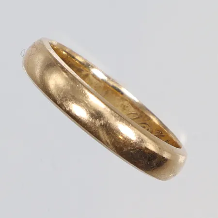 Ring, stl 16½, gravyr, 18K Vikt: 3,5 g