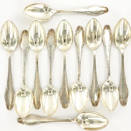 11 skedar, 18,2cm, silver 830/1000 Vikt: 333,4 g