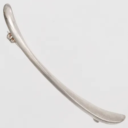 Brosch, höjd: 12 mm, bredd: 69 mm, 925/1000 silver. Vikt: 5,6 g