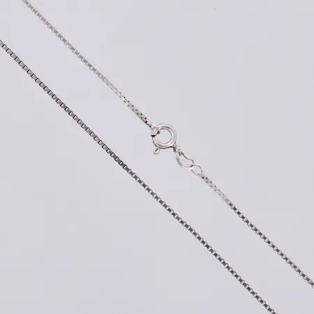 Kedja Venezia, längd ca 70cm, bredd ca 1mm, 925/1000 silver  Vikt: 4,9 g
