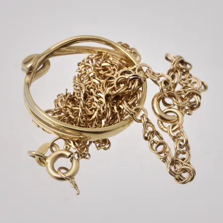 Diverse defekt guld, 18K, vikt 5,12g.