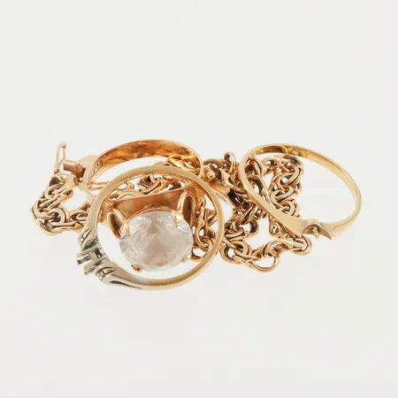 Trasigt guld med stenar, 18k. Vikt: 15,9 g