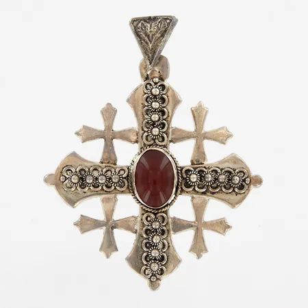 Hänge Jerusalemkors med Cabochonslipad trolig Karneol, 65mm, bredd: 52mm, silver 900/1000 Vikt: 19,5 g