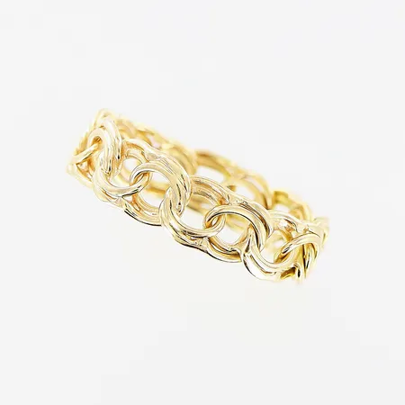 Ring Bismarck, stl 17½, bredd 5,5mm, 18K Vikt: 3,2 g