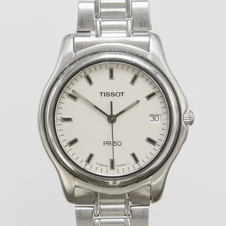 Herrur Tissot PR 50, stål, quartz, 35,7mm, boettnr: J176/276K, datum, stållänk, viklås, total längd: 17cm, inga tillbehör.