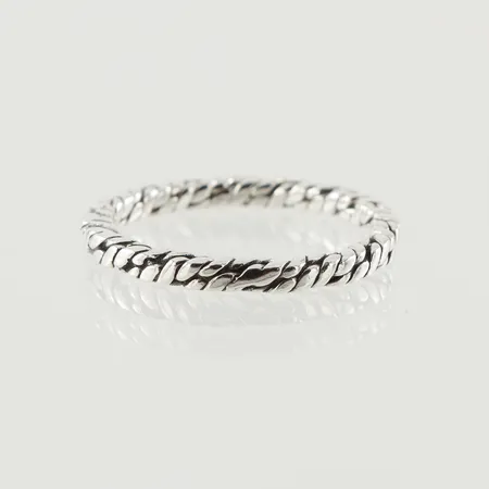 Ring, stl 17mm, silver Vikt: 2,1 g