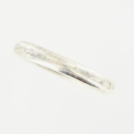 Ring, stl 19½, bredd 4mm, silver 925/1000 Vikt: 11 g