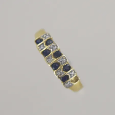 Ring med diamanter/safirer, Ø 18 mm, bredd 5 mm, sten saknas, 18K Vikt: 2,1 g