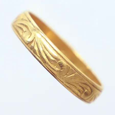 Ring, Ø21mm,  ojämn, gravyr, 23k Vikt: 4,8 g
