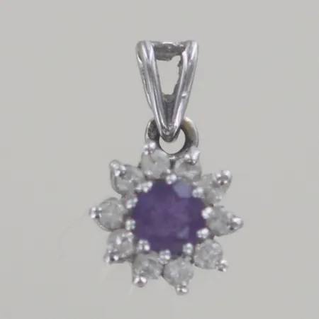 Hänge med stenar, längd 1,5 cm, bredd 8,6 mm,18K Vikt: 0 g