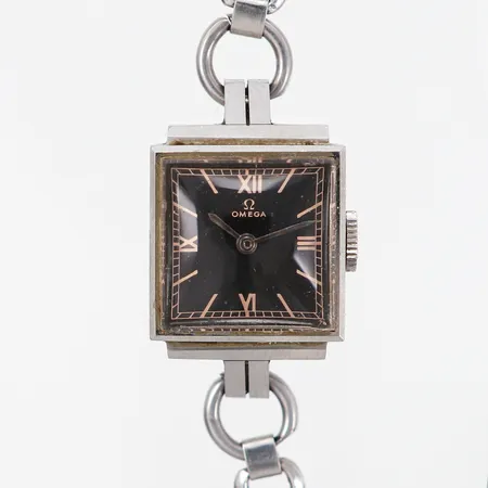 Damur Omega, 17mm, manuell, stål med länk innermått 15,5cm, bredd: 6mm, boettnummer: 9787536