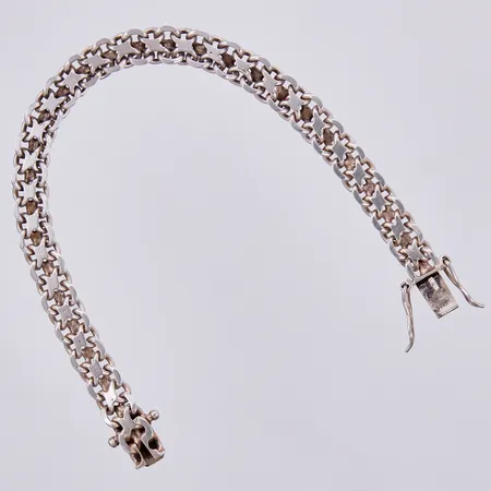 Armband X-länk, svensk importstämpel, längd ca 18,5cm, bredd ca 8mm, silver Vikt: 17,2 g