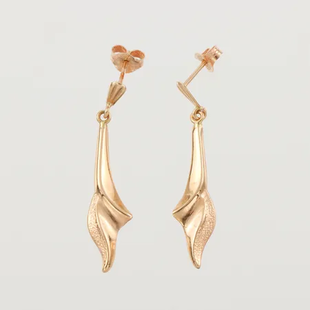 Örhängen paret, höjd ca 33 mm, 18k. Vikt: 1,2 g