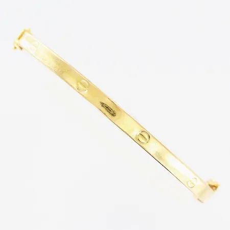 Armband, stelt, innermått ca 50x58mm, bredd 4mm, defekt, OBS! ej märkesdesign, 21K Vikt: 8,5 g