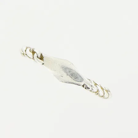 Ring stl 17½, bredd 2-4mm, silver 925/1000. Vikt: 1,7 g