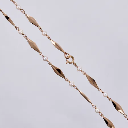 Collier med odlade pärlor Ø ca 3,4 - 3,7mm, längd: ca 41cm, 18K, bruttovikt: 6,7gram  Vikt: 6,7 g