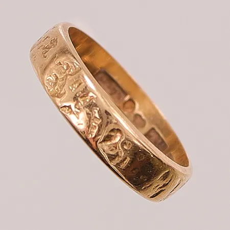 Ring, Ø18, bredd: 4,8mm, gravyr, 18K, 4,3g.