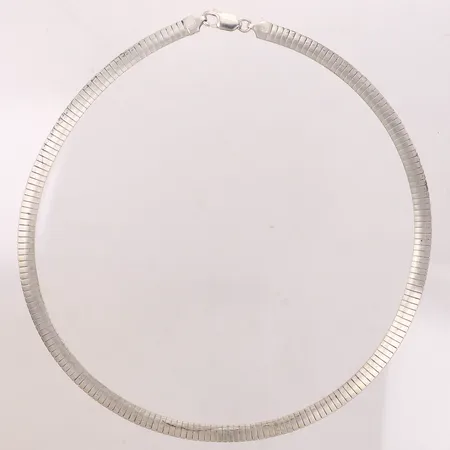 Collier, längd 42cm, bredd 5,8mm, silver 925/1000 Vikt: 25,3 g