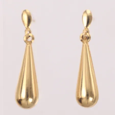 Ett par örhängen droppar, längd 26mm, bredd 6,2mm, 18K  Vikt: 1,6 g