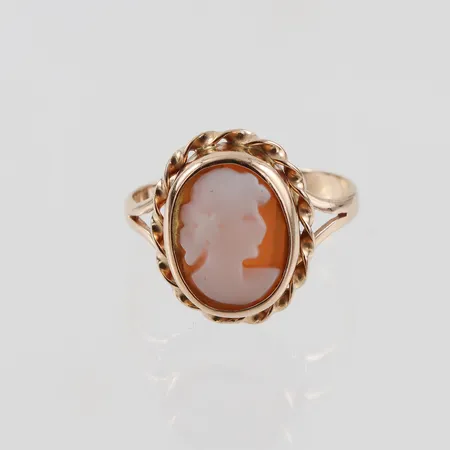 Ring med came, stl 16½mm, bredd 2-15mm, Guld & Silverateljén Schmidt & Co AB Hagfors 1991, 18k  Vikt: 2,5 g