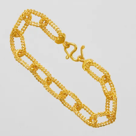 Armband, längd ca 17cm, bredd 2,5-8,5mm, 1 baht, thaiguld, 23K Vikt: 15,2 g