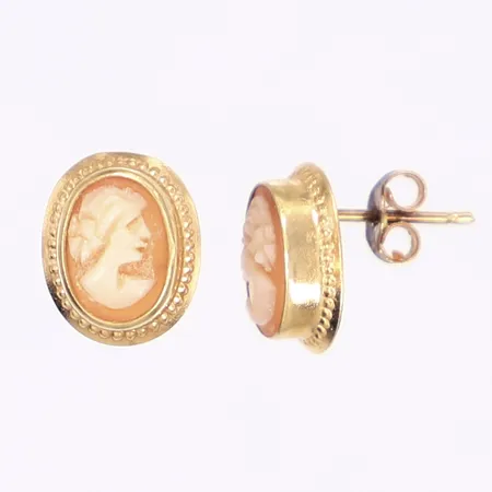 Ett par örhängen camé, 10x8mm, 18K, bruttovikt 1g 