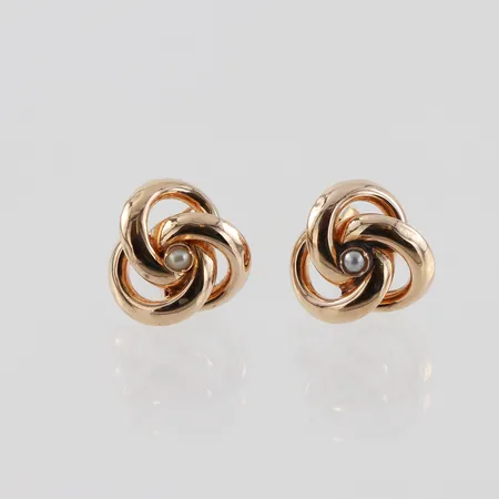 Parörhängen med liten pärla, Ø ca 13,5mm, 18k Vikt: 3,2 g
