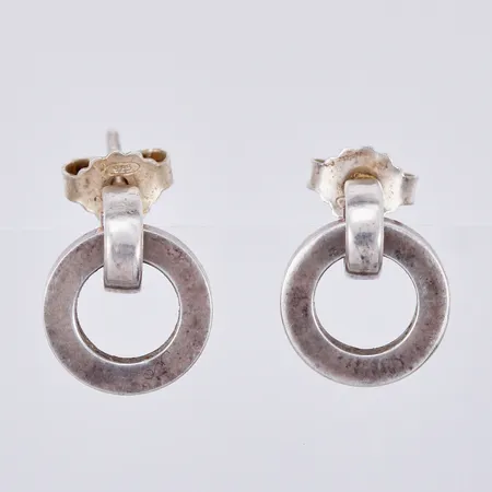Ett par örhängen, Efva Attling, längd: ca 1cm, bredd: ca 10mm, 925/1000 silver Vikt: 3 g