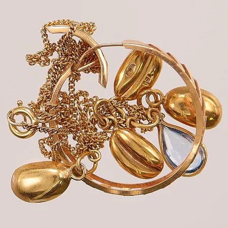 Diverse guld, 18K, 5,7g.