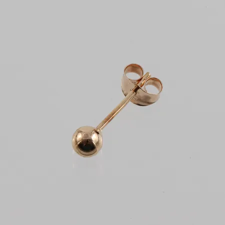 Udda örhänge " Kula " Ø ca 4mm, 18k Vikt: 0,3 g