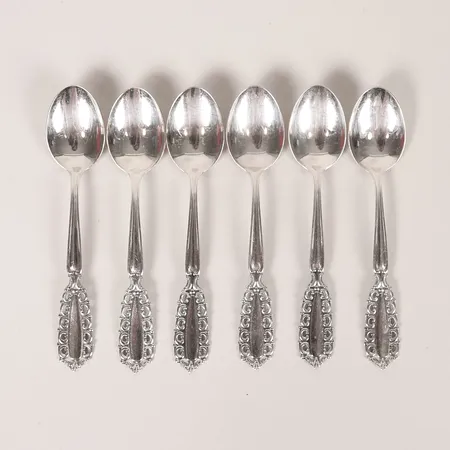 Sex kaffeskedar, modell Carmen, GAB, Stockholm, längd 11,5cm, slitage, silver. Vikt: 66,2 g