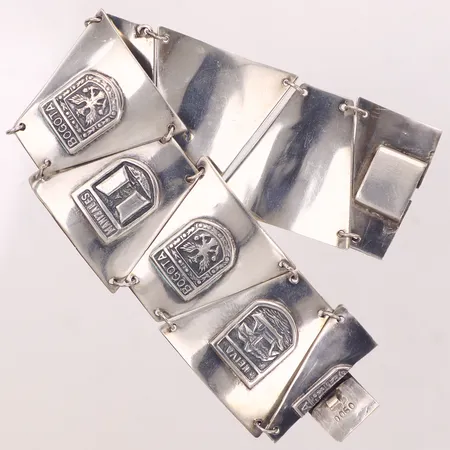 Armband med brickor, längd 18,5cm, bredd 31,5mm, silver 900/1000 Vikt: 52,1 g