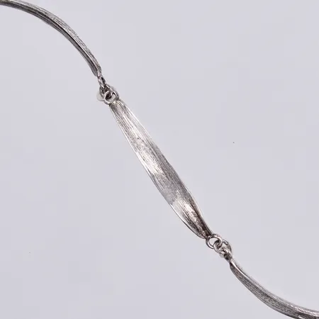 Armband, längd: ca 18cm, bredd: ca 4-6mm, 925/1000 silver  Vikt: 9,8 g
