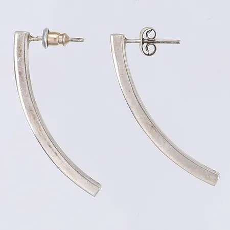 Ett par örhängen, 40x3mm, omaka snurrebussar, silver 925/1000 Vikt: 7,8 g