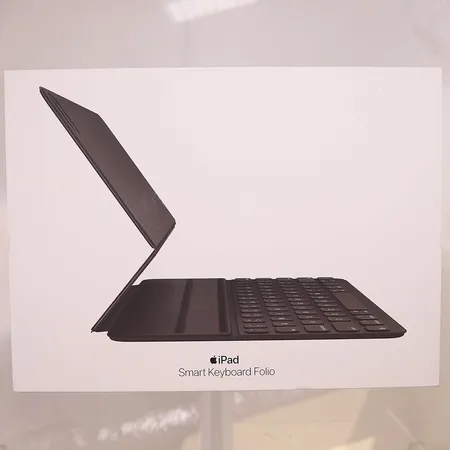 Tangentbord, Smart Keyboard Folio, till Ipad, modell, 2038, serienr FTPCX052MLP4, originalkartong 