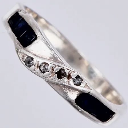Ring med markasiter och blåa stenar, stl 16, bredd: ca 2-4mm, silver, 925/1000 Vikt: 1,7 g