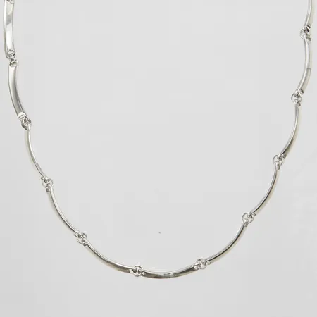 Collier, längd ca 40,5cm, bredd 2-4,5mm, Exign, 925/1000 silver Vikt: 28,5 g