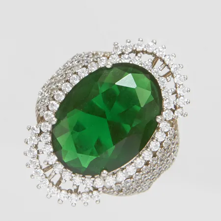 Ring, stenar, stl 17, bredd 2-27mm, 925/1000 silver Vikt: 7,9 g