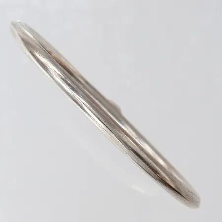 Armring, Ø70mm, bredd 4,5mm, silver 925/1000.  Vikt: 31,8 g