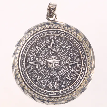 Hänge, längd 69,5mm, bredd 54,6mm, silver 925/1000 Vikt: 41,7 g