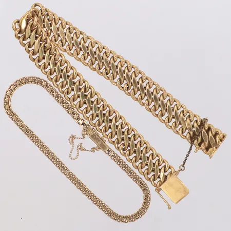 2 Armband, bucklor, 18K  Vikt: 27,1 g