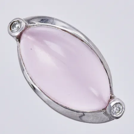 Ring med rosa/vita stenar, stl: 16¾, bredd: ca 7-12mm, 925/1000 silver Vikt: 7,1 g