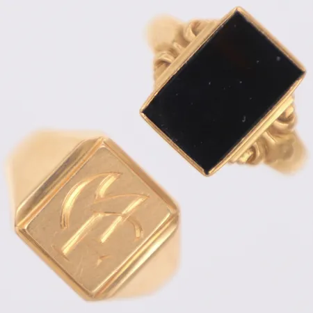 2 Ringar, en med sten, gravyr, 18K  Vikt: 7,4 g